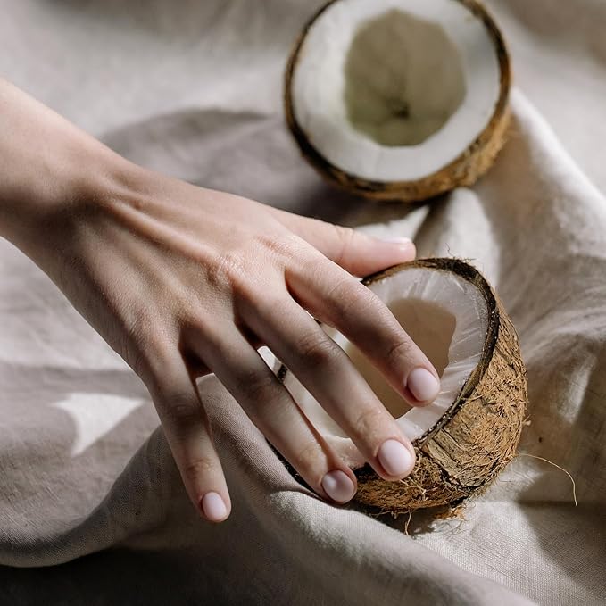 Massage Oil Candle, Romantic Gift SPA Use Home Scented Candle Body Oil, Ultra Hydrating Body Care with Soybean Oil, 4.5oz (Coconut)