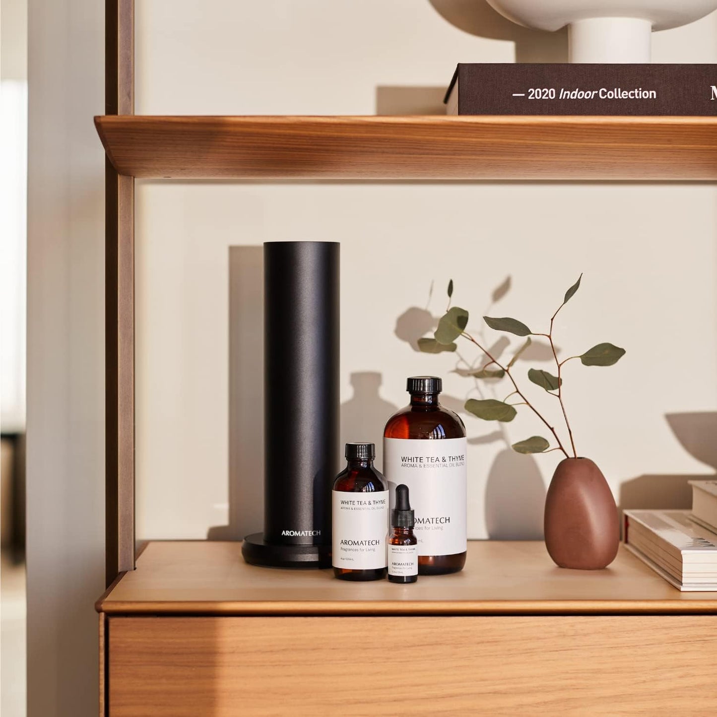 AromaTech White Tea and Thyme Aroma Essential Oil Blend: Luxury Hotel Inspired Aromatherapy with Tea Leaf, Fresh Thyme & Amber for Ultrasonic Diffusers & Nebulizers - 16 fl oz, 500 mL