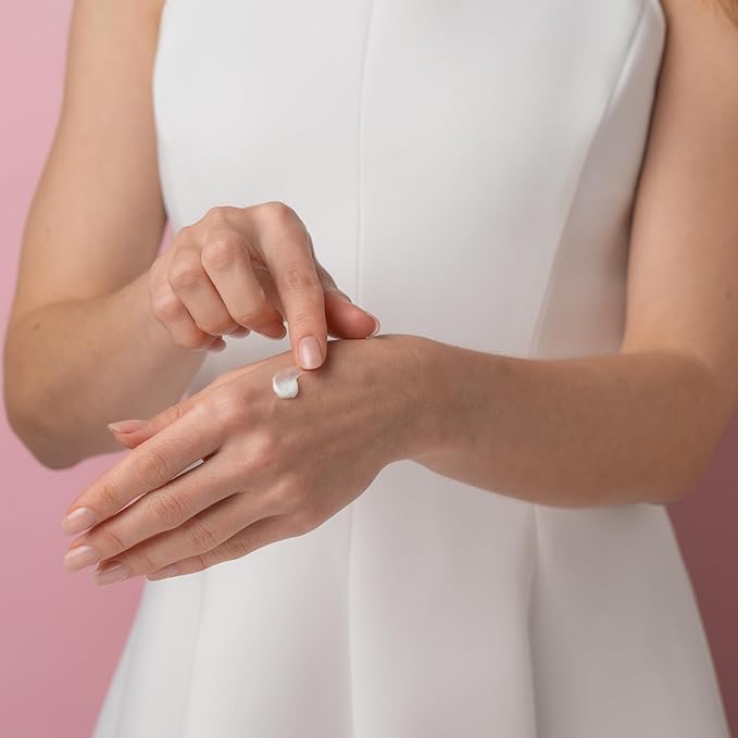 Hand Cream for Dry Cracked Hands-Shea Butter & Jojoba Oil-Moisturizing Lotion for Extremely Dry Skin, Fingertip & Cuticle Care-Vitamin E & Panthenol-For Women & Men-Airless Pump Bottle